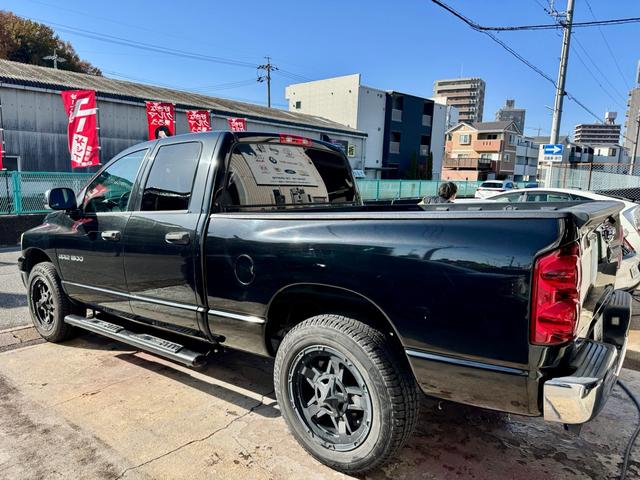 ダッジ・ラム ベースグレード　１５００ＳＬＴ　ベンチシート　デューリーマーカー　ＫＭＣ２０ＡＷ　ＡＴオーバーホール済み　社外ナビ　ＴＶ　バックカメラ　ＥＴＣ　レーダー（7枚目）