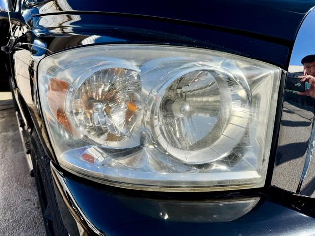 ダッジ・ラム ベースグレード　１５００ＳＬＴ　ベンチシート　デューリーマーカー　ＫＭＣ２０ＡＷ　ＡＴオーバーホール済み　社外ナビ　ＴＶ　バックカメラ　ＥＴＣ　レーダー（10枚目）