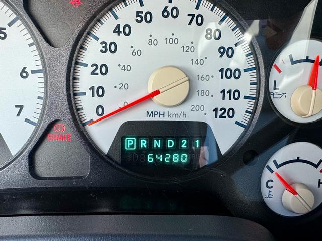 ダッジ・ラム ベースグレード　１５００ＳＬＴ　ベンチシート　デューリーマーカー　ＫＭＣ２０ＡＷ　ＡＴオーバーホール済み　社外ナビ　ＴＶ　バックカメラ　ＥＴＣ　レーダー（26枚目）