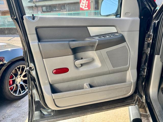 ダッジ・ラム ベースグレード　１５００ＳＬＴ　ベンチシート　デューリーマーカー　ＫＭＣ２０ＡＷ　ＡＴオーバーホール済み　社外ナビ　ＴＶ　バックカメラ　ＥＴＣ　レーダー（38枚目）