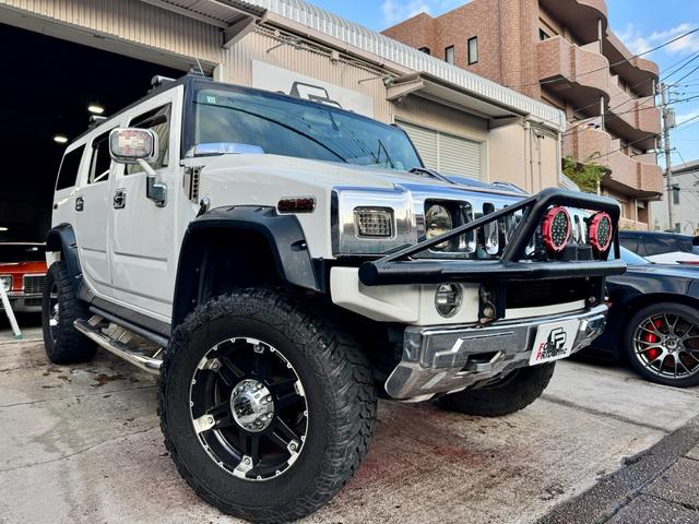ハマーＨ２ ベースグレード　１ナンバー登録　リフトアップ　カロッツェリアナビ　ＥＴＣ　フルセグＴＶ　　ＸＤホイール＆２０インチＭＴタイヤ　バンパーガード　ＬＥＤウィンカー　ユーザー買取車（2枚目）