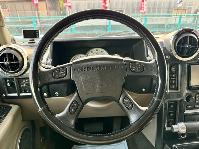 ハマーＨ２ ベースグレード　１ナンバー登録　リフトアップ　カロッツェリアナビ　ＥＴＣ　フルセグＴＶ　　ＸＤホイール＆２０インチＭＴタイヤ　バンパーガード　ＬＥＤウィンカー　ユーザー買取車（18枚目）