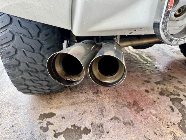 ハマーＨ２ ベースグレード　１ナンバー登録　リフトアップ　カロッツェリアナビ　ＥＴＣ　フルセグＴＶ　　ＸＤホイール＆２０インチＭＴタイヤ　バンパーガード　ＬＥＤウィンカー　ユーザー買取車（30枚目）