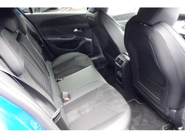 ３０８ ＧＴ　ブルーＨＤｉ　認定中古車保証２０２７年１月　純正ナビ　ドラレコ　ＥＴＣ　自動軽減ブレーキ　ＬＥＤヘッドライト　バックカメラ　カープレイ＆アンドロイドオート（9枚目）