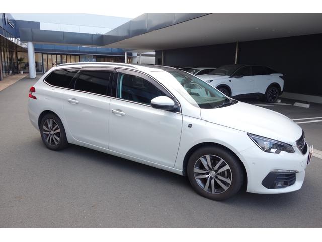 308 SW テックパックエディション ブルーHDi 認定中古車保証1年 ガラスルーフ 純正ナビ 地デジ ドラレコ ETC 自動軽減ブレーキ LEDヘッドライト バックカメラ カープレイ&アンドロイドオート(2枚目)
