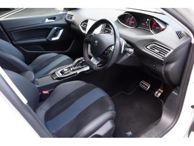 308 SW テックパックエディション ブルーHDi 認定中古車保証1年 ガラスルーフ 純正ナビ 地デジ ドラレコ ETC 自動軽減ブレーキ LEDヘッドライト バックカメラ カープレイ&アンドロイドオート(4枚目)