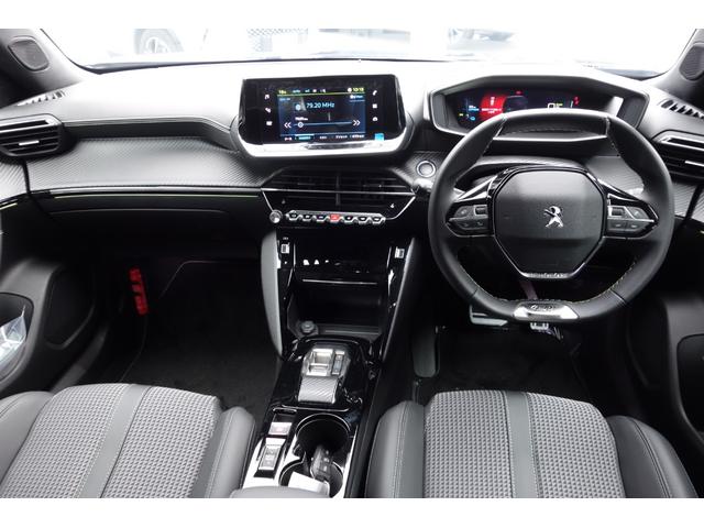 ｅ－２００８ ＧＴ　新車保証２０２８年３月　サンルーフ　自動軽減ブレーキ　ＬＥＤヘッドライト　バックカメラ　カープレイ＆アンドロイドオート（5枚目）