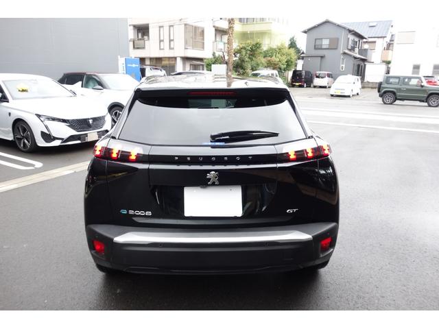 ｅ－２００８ ＧＴ　新車保証２０２８年３月　サンルーフ　自動軽減ブレーキ　ＬＥＤヘッドライト　バックカメラ　カープレイ＆アンドロイドオート（11枚目）