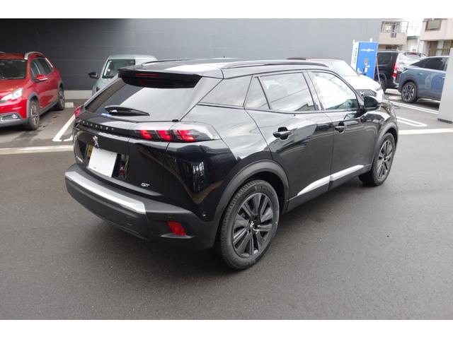 ｅ－２００８ ＧＴ　新車保証２０２８年３月　サンルーフ　自動軽減ブレーキ　ＬＥＤヘッドライト　バックカメラ　カープレイ＆アンドロイドオート（12枚目）
