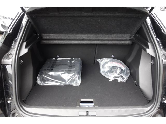 ｅ－２００８ ＧＴ　新車保証２０２８年３月　サンルーフ　自動軽減ブレーキ　ＬＥＤヘッドライト　バックカメラ　カープレイ＆アンドロイドオート（13枚目）