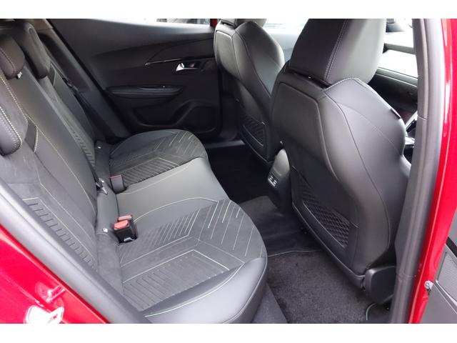 ２００８ ＧＴ　新車保証　２０２８年３月　自動軽減ブレーキ　ＬＥＤヘッドライト　バックカメラ　障害物センサー　カープレイ＆アンドロイドオート　ＡＣＣ（7枚目）