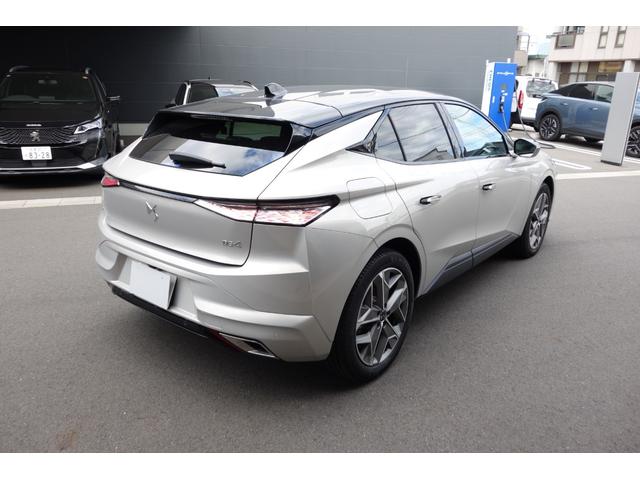 DS4 エスプリ・ド・ヴォヤージュ ピュアテック 新車保証2027年6月まで サンルーフ ドラレコ ETC 純正ナビ 自動軽減ブレーキ LEDヘッドライト バックカメラ カープレイ&アンドロイドオート ACC 電動テールゲート(13枚目)