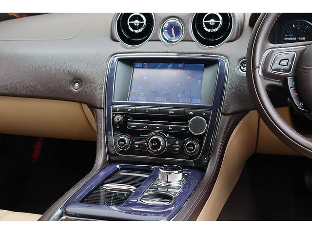 ＸＪ　ラグジュアリー　ベージュインテリア　ＤＶＤ　Ｂｌｕｅｔｏｏｔｈ　リアビューカメラ　パノラミックサンルーフ　　スマートキー　シートヒーター　電動トランク　１９インチＡＷ　ＴＶキャンセラー(28枚目)