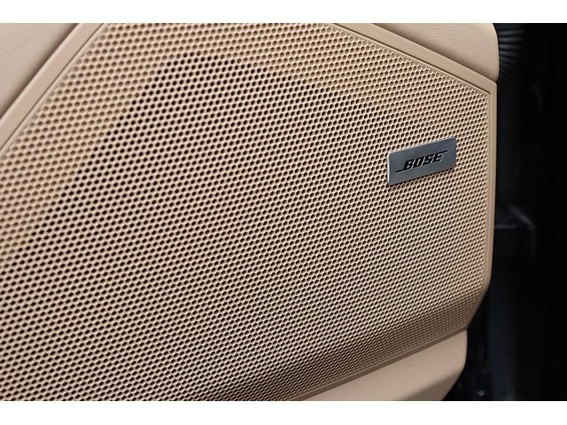 カイエン ターボ　スポーツクロノＰＫＧ　パノラマルーフ　ベージュインテリア　エクステリアＰＫＧ　ブラックスポーツテールパイプ　ＬＥＤヘッドライト　ソフトクローズドドア　レーンキープ　パワーステアリングプラス（72枚目）