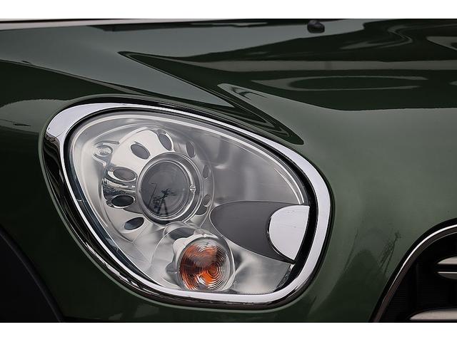 ＭＩＮＩ クーパーＤ　クロスオーバー　ディーゼルターボ　ミントＰＫＧ　ＯＺ１６インチＡＷ　ＰＩＸＹＤＡ　１０インチマルチメディアオーディオ　ＤＶＤ再生　Ｂｌｕｅｔｏｏｔｈ　ＥＴＣ　リアモニターフロントモニター連動　ドライブレコーダー（8枚目）