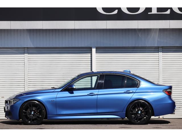 2015 BMW 320D F30 右Fドア A89 ネイビーブルー セダン 2015 BMW 320D F30 右RドアA89 ネイビーブルー セダン