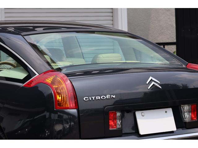 Ｃ６ エクスクルーシブ　整備記録簿　タッチパネル式社外ナビ　ＴＶ　グリフルミナトール　ベージュインテリア　パワーシート　ＨＵＤ　クルーズコントロール　キーレス　純正１８インチＡＷ（22枚目）
