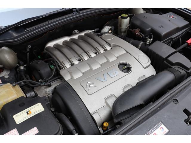 Ｃ６ エクスクルーシブ　整備記録簿　タッチパネル式社外ナビ　ＴＶ　グリフルミナトール　ベージュインテリア　パワーシート　ＨＵＤ　クルーズコントロール　キーレス　純正１８インチＡＷ（45枚目）