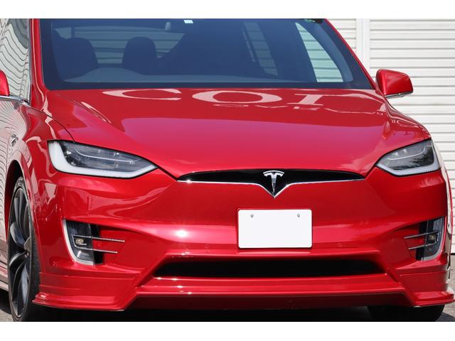 モデルＸ Ｐ１００Ｄ　フルセルフドライビングケイパビリティ　フルエアロ　ファルコンドア　オートドア　ルーディクス＋　６人乗り　セカンドキャプテン　２２インチＡＷ　レッドキャリパー　チャデモアダプター付　スペアキー（14枚目）