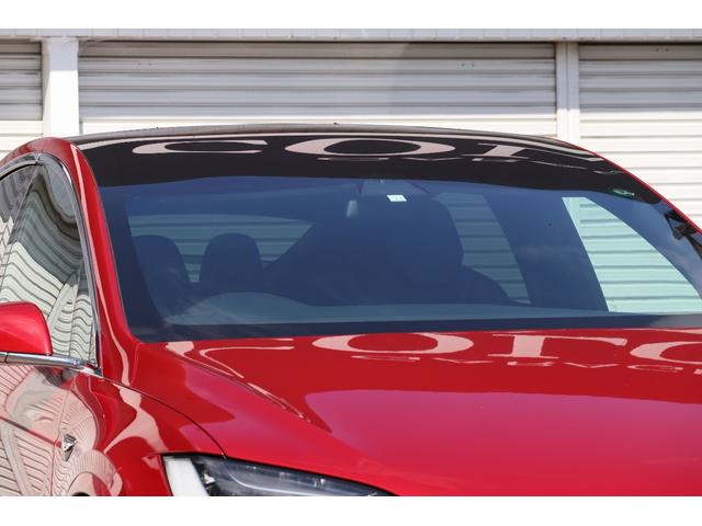 モデルＸ Ｐ１００Ｄ　フルセルフドライビングケイパビリティ　フルエアロ　ファルコンドア　オートドア　ルーディクス＋　６人乗り　セカンドキャプテン　２２インチＡＷ　レッドキャリパー　チャデモアダプター付　スペアキー（15枚目）