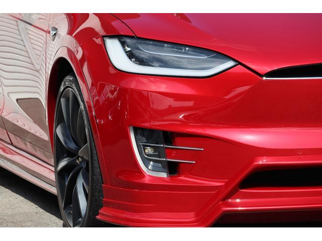モデルＸ Ｐ１００Ｄ　フルセルフドライビングケイパビリティ　フルエアロ　ファルコンドア　オートドア　ルーディクス＋　６人乗り　セカンドキャプテン　２２インチＡＷ　レッドキャリパー　チャデモアダプター付　スペアキー（16枚目）