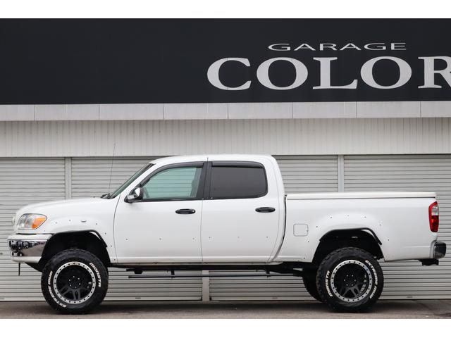 タンドラ ダブルキャブ SR5 新車並行車 リフトアップカスタム 1ナンバー登録 オートチェック確認済み チューブオーバーフェンダー ハードトノカバー 20インチAW オフロードタイヤ キーレス 社外オーディオ(3枚目)