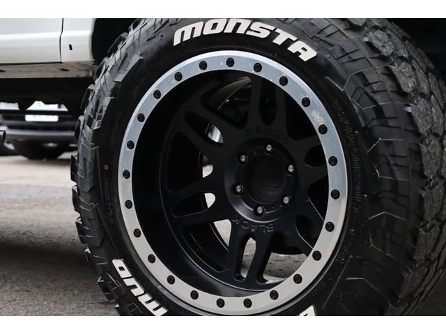 タンドラ ダブルキャブ SR5 新車並行車 リフトアップカスタム 1ナンバー登録 オートチェック確認済み チューブオーバーフェンダー ハードトノカバー 20インチAW オフロードタイヤ キーレス 社外オーディオ(16枚目)