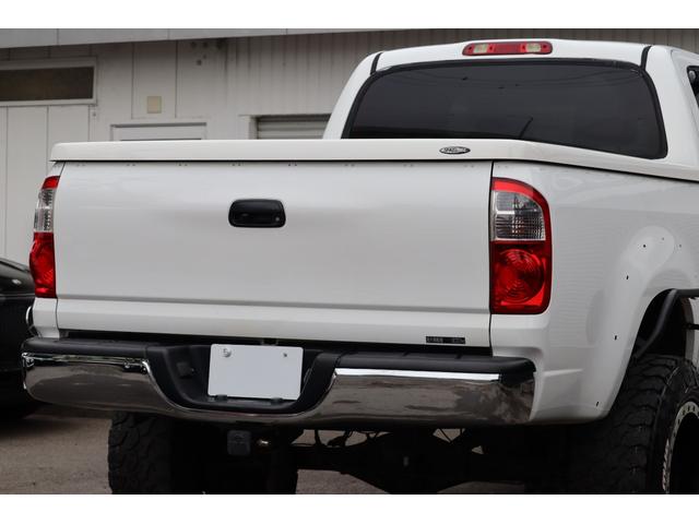 タンドラ ダブルキャブ SR5 新車並行車 リフトアップカスタム 1ナンバー登録 オートチェック確認済み チューブオーバーフェンダー ハードトノカバー 20インチAW オフロードタイヤ キーレス 社外オーディオ(17枚目)