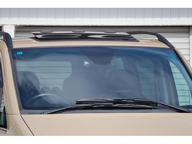 Ｖクラス Ｖ３５０　アンビエンテ　ロング　後期モデル　ロングボディ　アウトドアカスタム仕様　ベージュペイントカラー　ツインサンルーフ　両側電動スライドドア　前後コーナーセンサー　ブラックレザーシート　社外ナビ　フリップダウンモニター（16枚目）