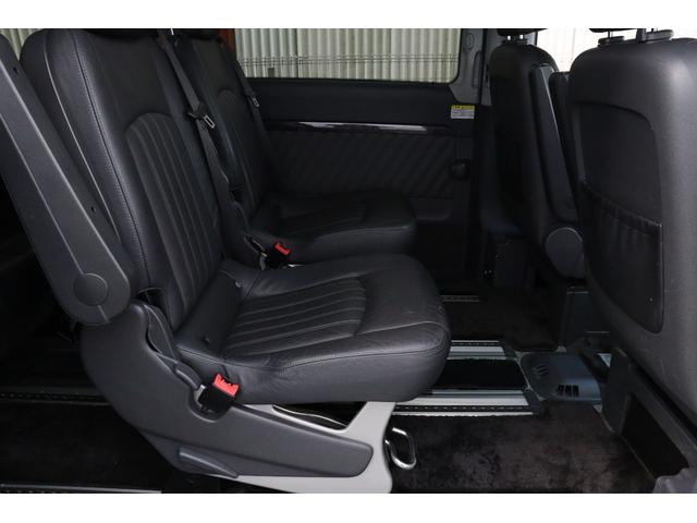 Ｖクラス Ｖ３５０　アンビエンテ　ロング　後期モデル　ロングボディ　アウトドアカスタム仕様　ベージュペイントカラー　ツインサンルーフ　両側電動スライドドア　前後コーナーセンサー　ブラックレザーシート　社外ナビ　フリップダウンモニター（40枚目）