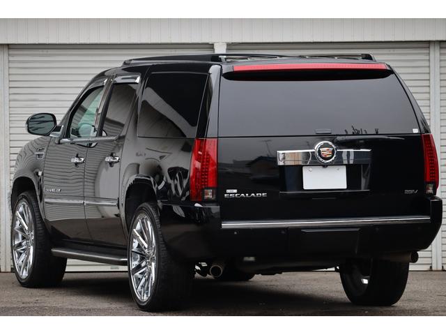 キャデラックエスカレード ESV 1ナンバー ロングボディ 24インチメッキAW セカンドキャプテンシート ブラックレザーインテリア フリップダウンモニター 社外ナビ ヘッドライト国内仕様 サイドステップ キーレス(2枚目)