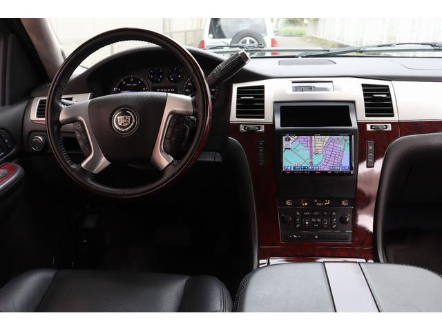 キャデラックエスカレード ESV 1ナンバー ロングボディ 24インチメッキAW セカンドキャプテンシート ブラックレザーインテリア フリップダウンモニター 社外ナビ ヘッドライト国内仕様 サイドステップ キーレス(5枚目)