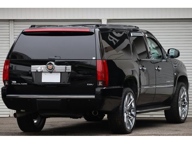 キャデラックエスカレード ESV 1ナンバー ロングボディ 24インチメッキAW セカンドキャプテンシート ブラックレザーインテリア フリップダウンモニター 社外ナビ ヘッドライト国内仕様 サイドステップ キーレス(9枚目)