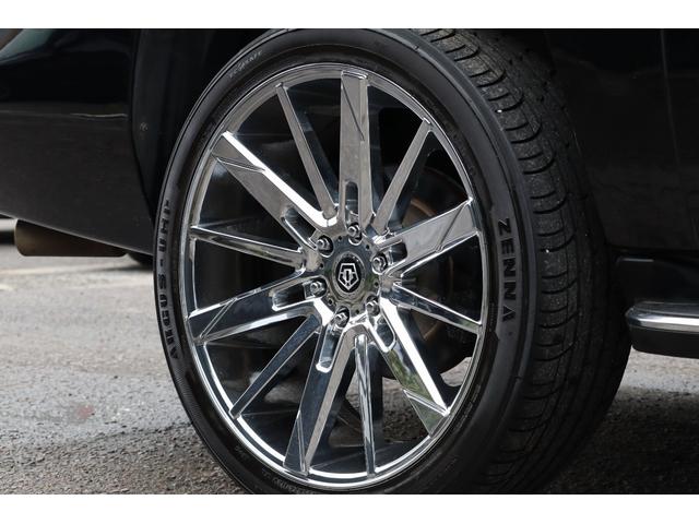 キャデラックエスカレード ESV 1ナンバー ロングボディ 24インチメッキAW セカンドキャプテンシート ブラックレザーインテリア フリップダウンモニター 社外ナビ ヘッドライト国内仕様 サイドステップ キーレス(20枚目)