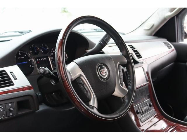 キャデラックエスカレード ESV 1ナンバー ロングボディ 24インチメッキAW セカンドキャプテンシート ブラックレザーインテリア フリップダウンモニター 社外ナビ ヘッドライト国内仕様 サイドステップ キーレス(25枚目)