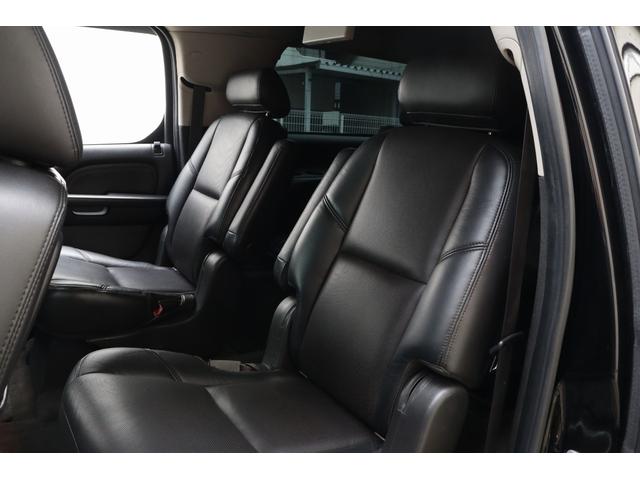 キャデラックエスカレード ESV 1ナンバー ロングボディ 24インチメッキAW セカンドキャプテンシート ブラックレザーインテリア フリップダウンモニター 社外ナビ ヘッドライト国内仕様 サイドステップ キーレス(31枚目)