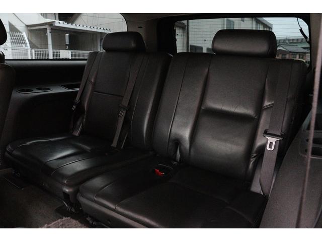 キャデラックエスカレード ESV 1ナンバー ロングボディ 24インチメッキAW セカンドキャプテンシート ブラックレザーインテリア フリップダウンモニター 社外ナビ ヘッドライト国内仕様 サイドステップ キーレス(33枚目)