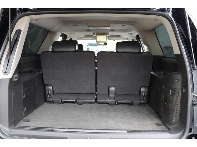 キャデラックエスカレード ESV 1ナンバー ロングボディ 24インチメッキAW セカンドキャプテンシート ブラックレザーインテリア フリップダウンモニター 社外ナビ ヘッドライト国内仕様 サイドステップ キーレス(41枚目)