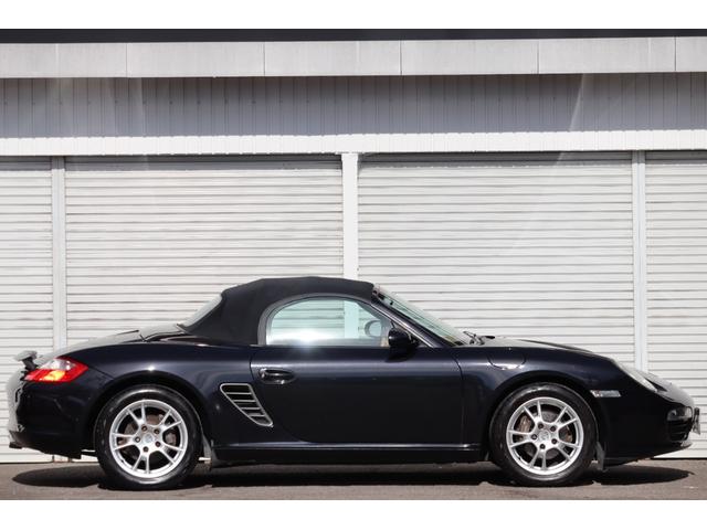 ボクスター ボクスター　電動オープン　ベージュインテリア　黒幌　右ハンドル　ディーラー車　社外ナビ　Ｂｌｕｅｔｏｏｔｈオーディオ　スペアキーレス　シートヒーター（10枚目）