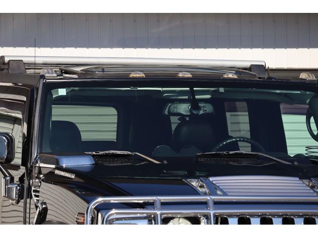 ハマーH2 ラグジュアリーパッケージ 後期モデル バネサス変更済み 3列シート ジオバンナ20AW メッキグリルガード メッキパーツカスタム サイドステップ LEDヘッドライト イルミネーション 黒革シート 社外ナビ(16枚目)