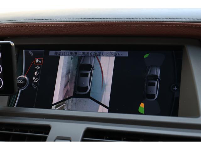 Ｘ６ Ｍ ベースグレード　Ｉｎｄｉｖｉｄｕａｌ　フルレザーメリノ　クリオ―ロブラウンインテリア　５５５ｐｓ　フルカーボンエアロ　カーボンドアミラーカバー　カーボントランクスポイラー　ＡＫＲＡＰＯＶＩＣエキゾースト　サンルーフ（41枚目）