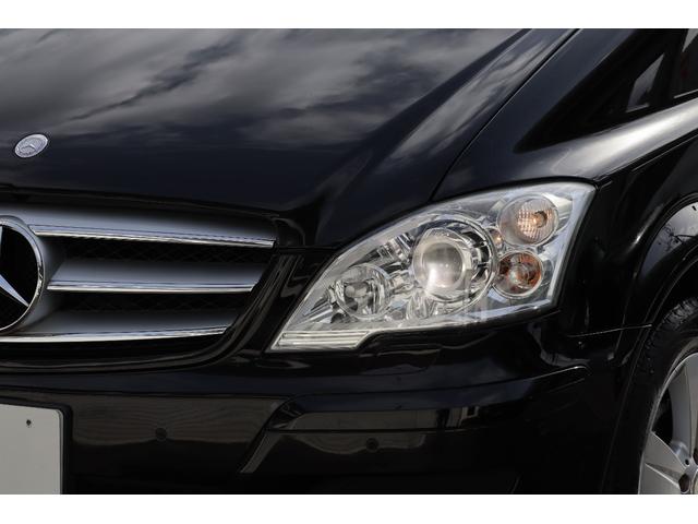 Ｖクラス Ｖ３５０　アンビエンテ　ベージュインテリア　両側パワースライドドア　サンルーフ　フリップダウンモニター　ウッドパネル　格納式テーブル　レザーステアリング　社外ナビ　ＴＶ　バックカメラ　キーレス　パワーシート　シートヒーター（16枚目）