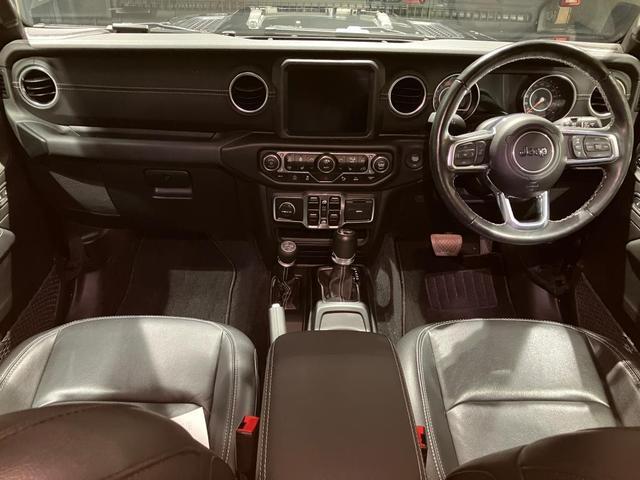 ジープ・ラングラーアンリミテッド サハラ 認定中古車保証 リフトアップパッケージ 左右4本出しマフラー シートヒーター ETC2.0 LEDライト テレビ(フルセグ) バックモニター(14枚目)