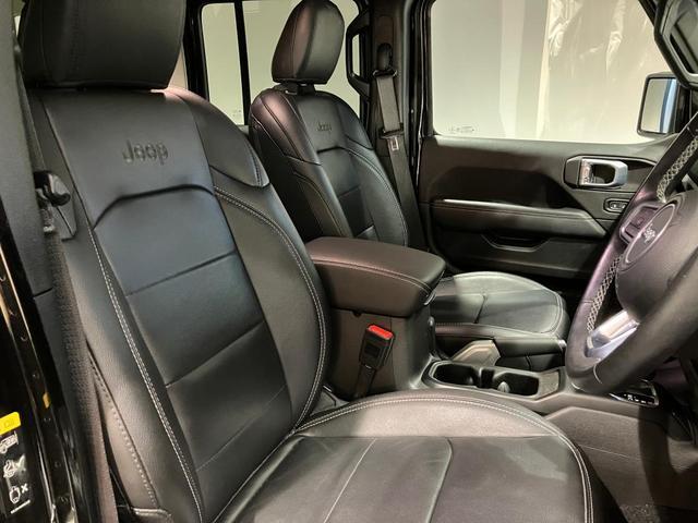 ジープ・ラングラーアンリミテッド サハラ 認定中古車保証 リフトアップパッケージ 左右4本出しマフラー シートヒーター ETC2.0 LEDライト テレビ(フルセグ) バックモニター(16枚目)