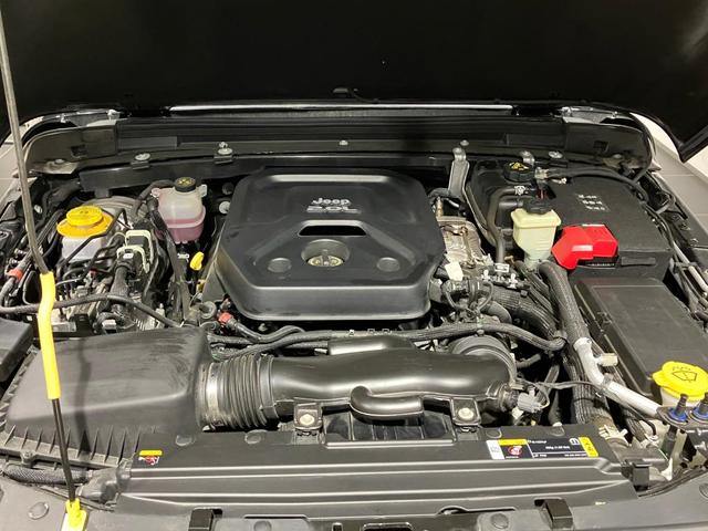 ジープ・ラングラーアンリミテッド サハラ 認定中古車保証 リフトアップパッケージ 左右4本出しマフラー シートヒーター ETC2.0 LEDライト テレビ(フルセグ) バックモニター(33枚目)