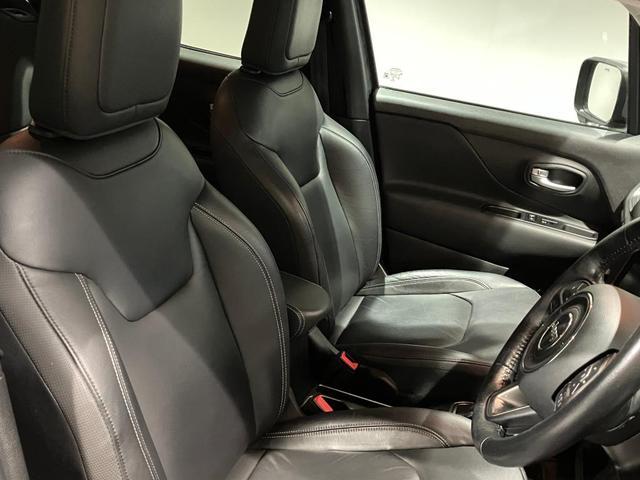 ジープ・レネゲード リミテッド 認定中古車保証 レネゲード ガソリン LEDヘッドライト・フォグランプ レザーシート Bluetooth Apple CarPlay/Android Auto フロントパワーシート・シートヒーター(16枚目)