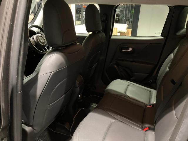 ジープ・レネゲード リミテッド 認定中古車保証 レネゲード ガソリン LEDヘッドライト・フォグランプ レザーシート Bluetooth Apple CarPlay/Android Auto フロントパワーシート・シートヒーター(24枚目)