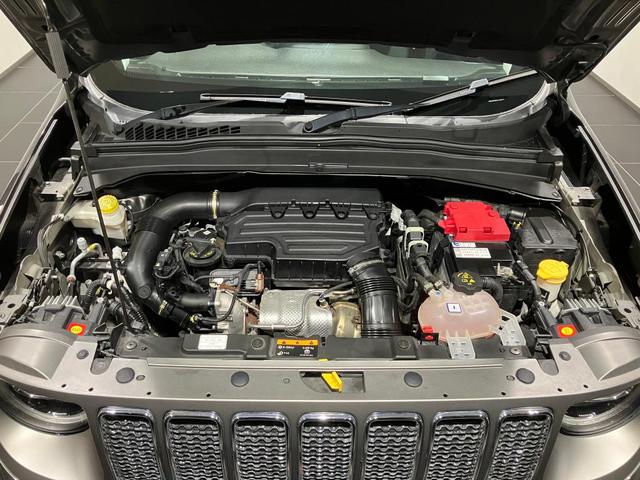 ジープ・レネゲード リミテッド 認定中古車保証 レネゲード ガソリン LEDヘッドライト・フォグランプ レザーシート Bluetooth Apple CarPlay/Android Auto フロントパワーシート・シートヒーター(33枚目)