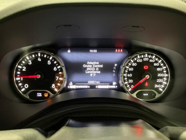 ジープ・レネゲード リミテッド 認定中古車保証 レネゲード ガソリン LEDヘッドライト・フォグランプ レザーシート Bluetooth Apple CarPlay/Android Auto フロントパワーシート・シートヒーター(34枚目)