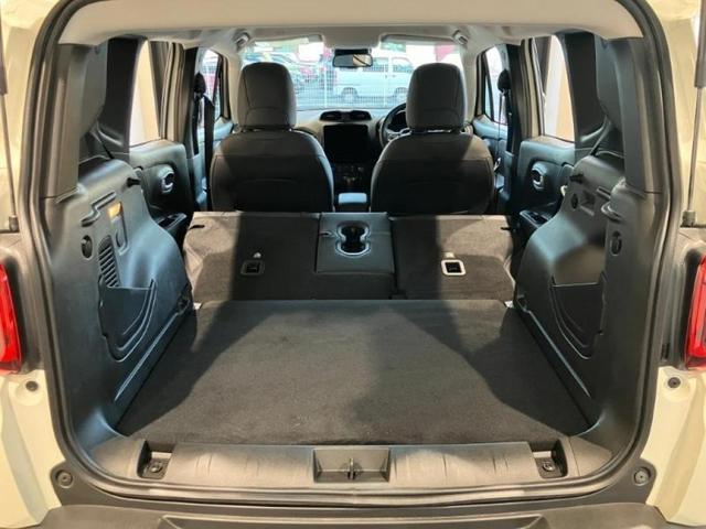 ジープ・レネゲード アルティテュード　ｅ－ハイブリッド　Ｊｅｅｐレネゲード　マイルドハイブリット　試乗車　グレー系　ＡＣＣ　ＥＴＣ２．０　バックモニター　認定中古車　フロントシートヒーター　ステアリングヒーター　運転席パワーシート（28枚目）